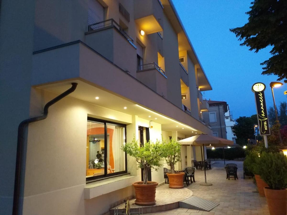 Hotel Vannucci Rimini Zewnętrze zdjęcie