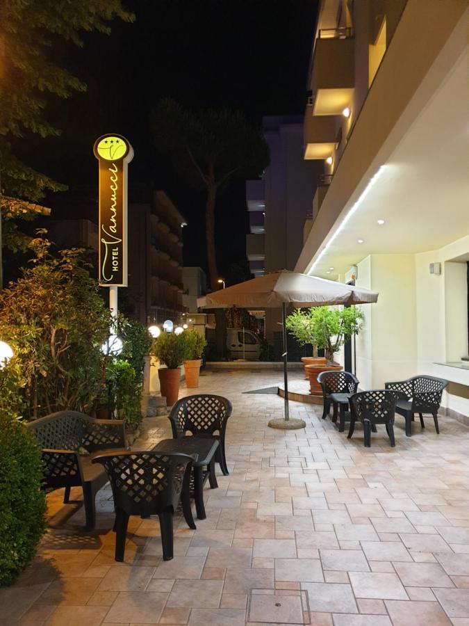 Hotel Vannucci Rimini Zewnętrze zdjęcie