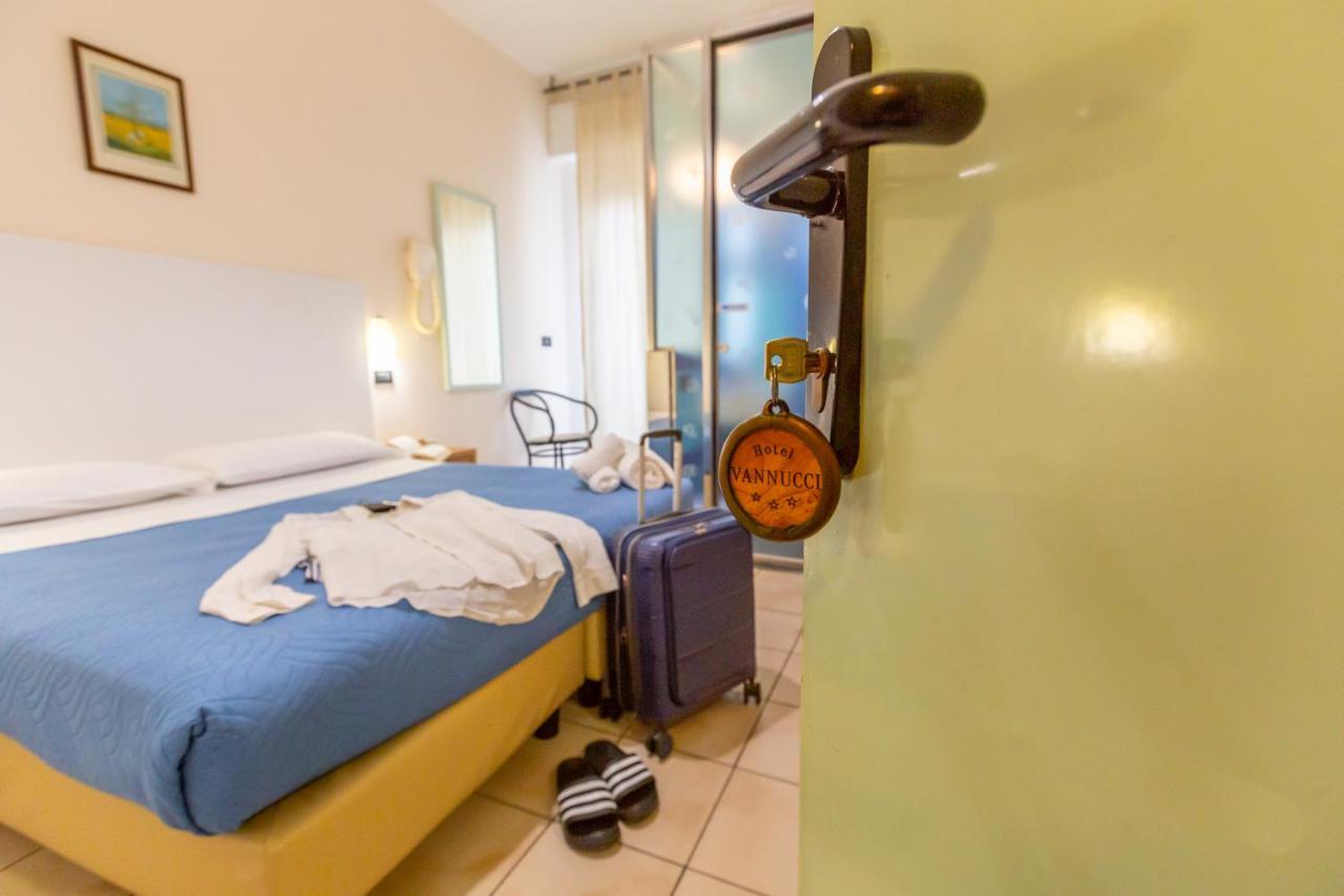 Hotel Vannucci Rimini Zewnętrze zdjęcie