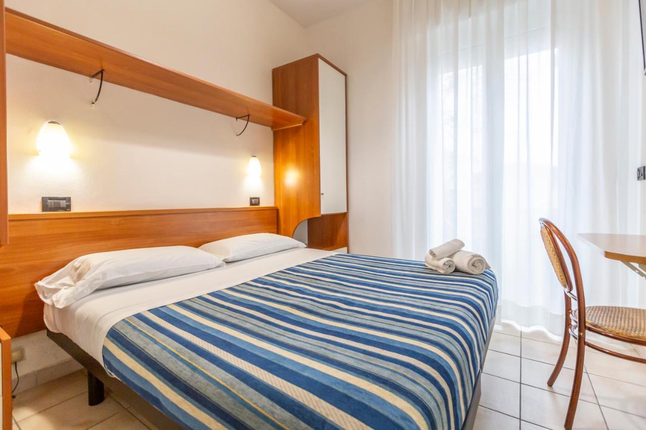 Hotel Vannucci Rimini Zewnętrze zdjęcie